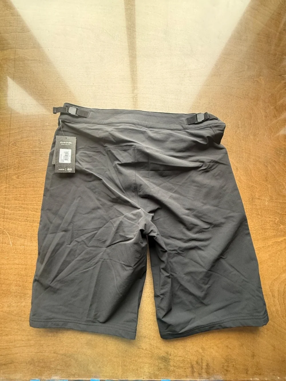 NWT Dakine Syncline Men's MTB Mountain Bike Shorts Black Large L